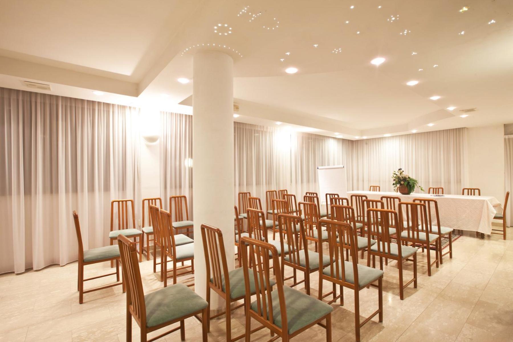 Hotel Canguro Сан-Бенедетто-дель-Тронто Экстерьер фото